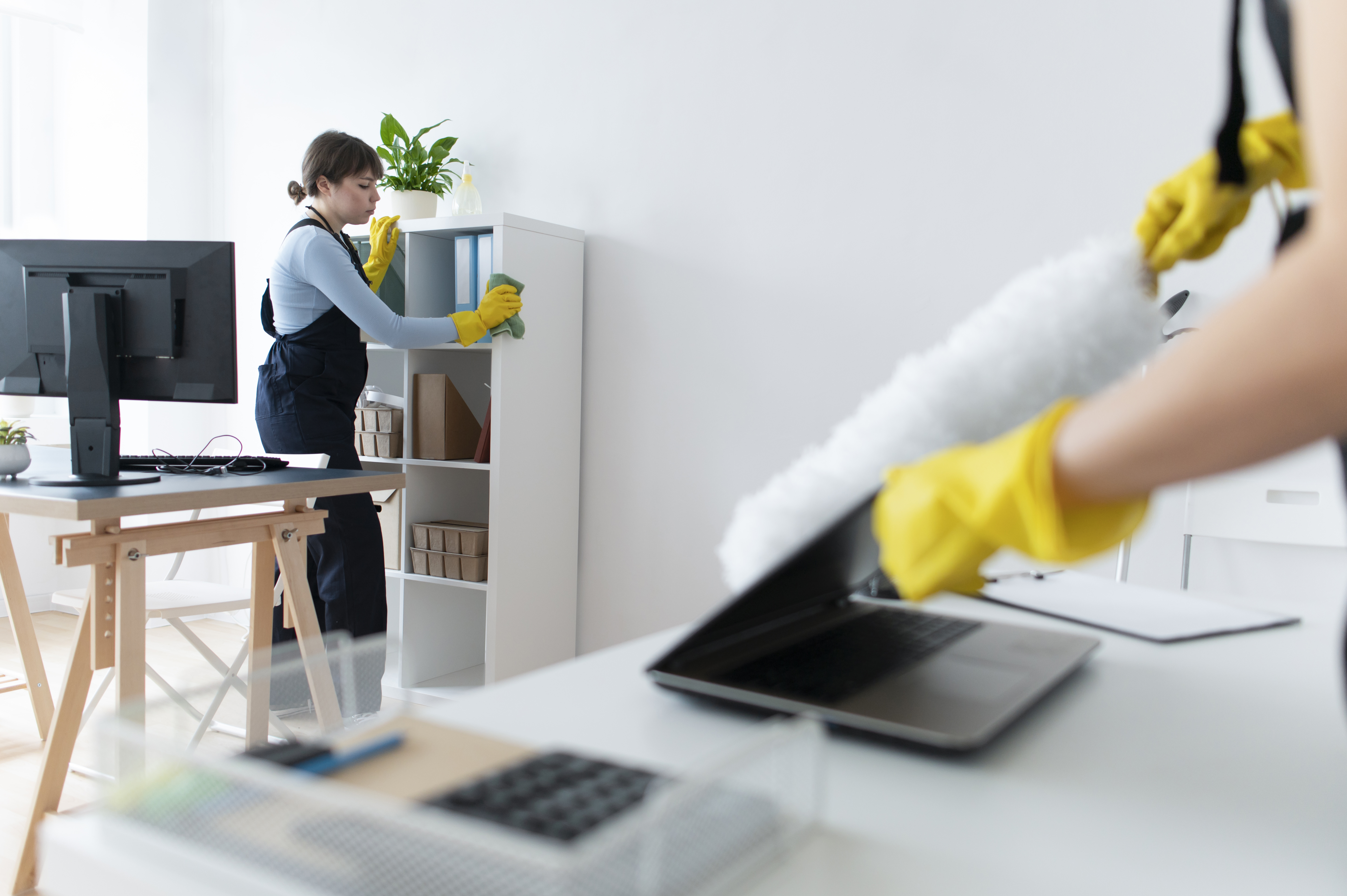 Büro- & Praxisreinigung